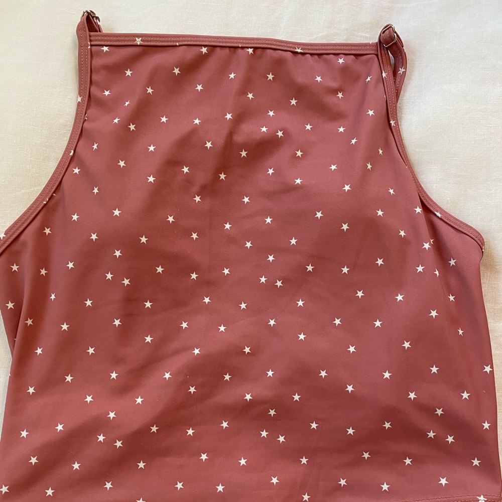 Kortni jeane size small red stars top!